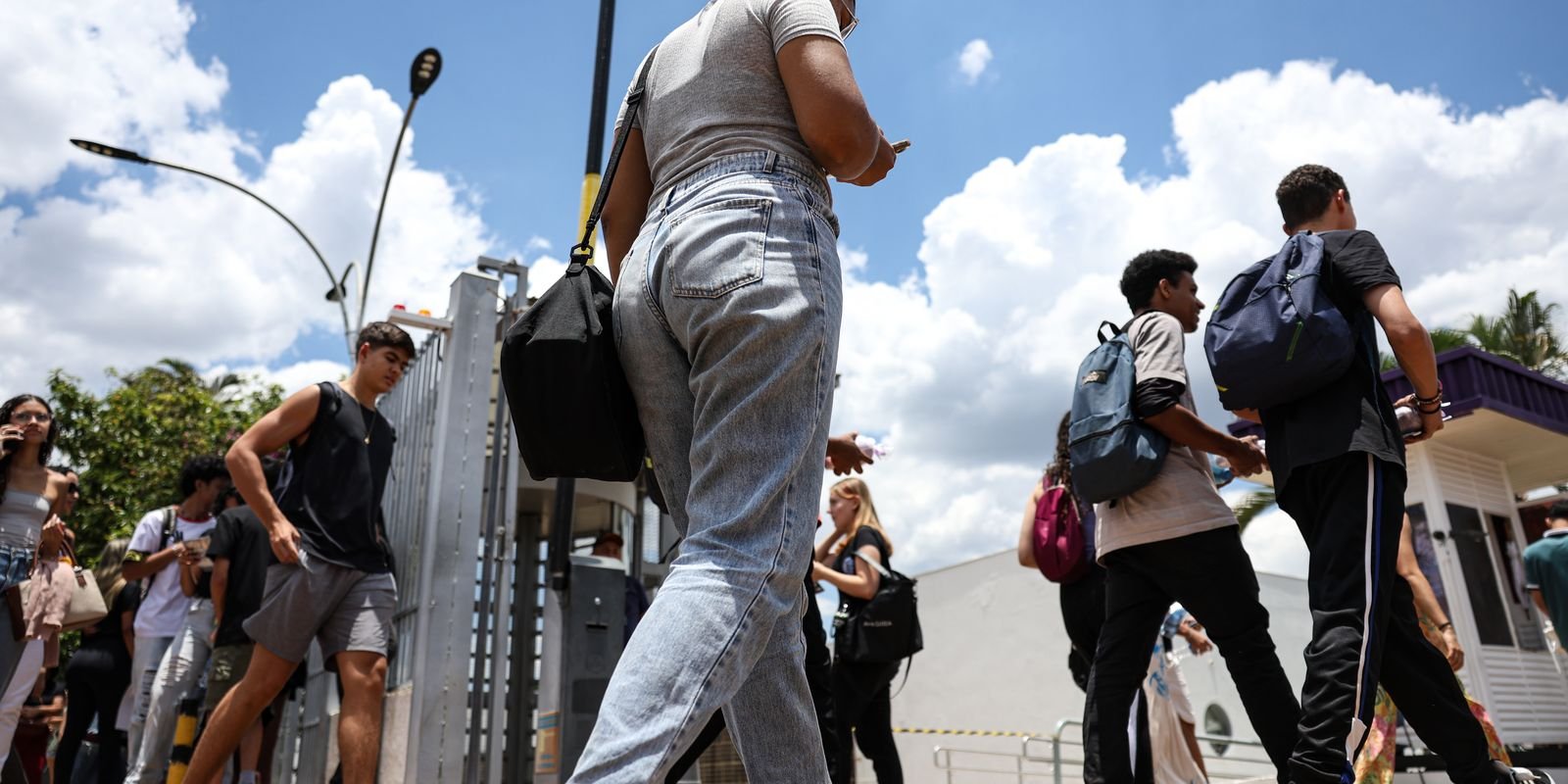 Enem: certificado de conclusão do ensino médio já pode ser solicitado