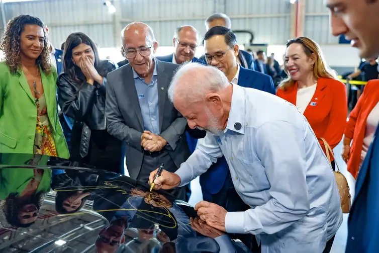 Anápolis (GO), 26/03/2026 - Presidente da República, Luiz Inácio Lula da Silva, durante visita à fábrica da CAOA. Foto: Ricardo Stuckert/PR