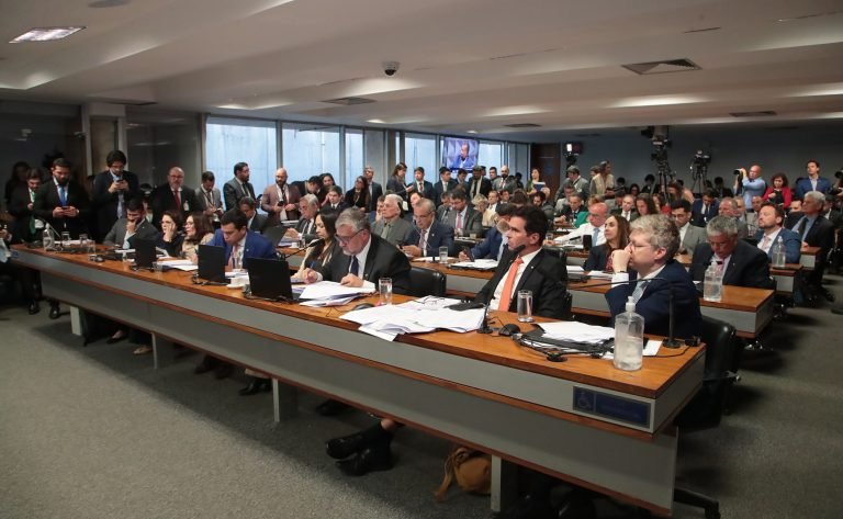 Alcolumbre mantém votação da CPMI do INSS sobre quebra de sigilo de filho de Lula