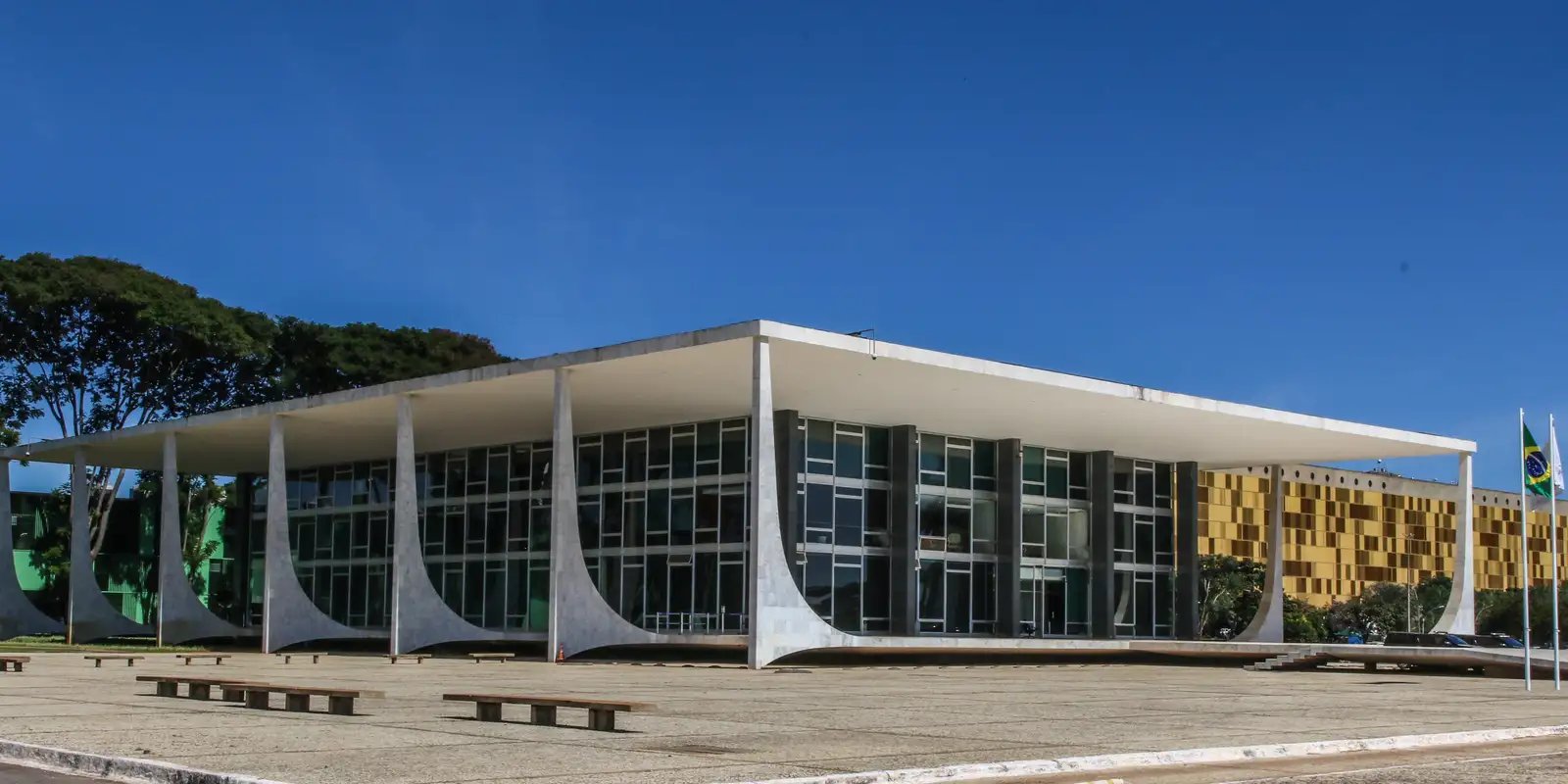 STF já condenou mais de 1,4 mil pessoas pelos atos do 8 de Janeiro