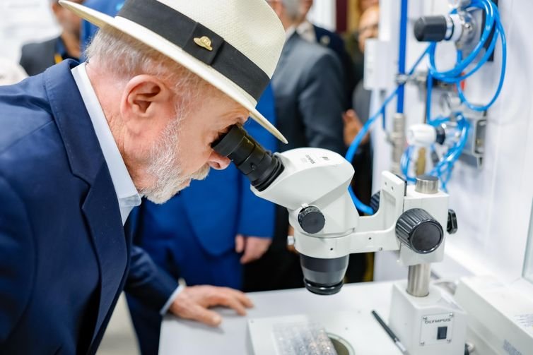 Ricardo Stuckert / PR 18.05.2026 - Presidente da República, Luiz Inácio Lula da Silva, durante visita às quatro novas linhas de luz do CNPEM, na Rua Giuseppe Máximo Scolfaro, nº 10.000, Polo II de Alta Tecnologia de Campinas, Campinas - SP.
Foto: Ricardo Stuckert / PR